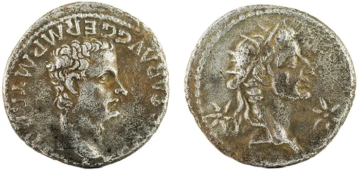 Denario romano de Caligula con busto de Augusto divinizado en reverso.
