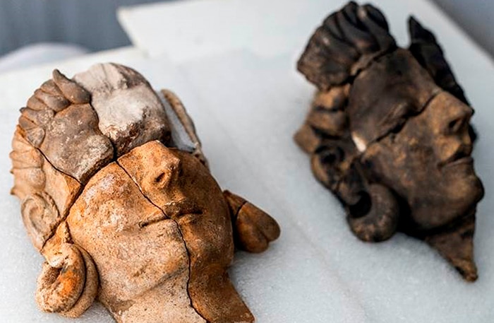 Investigadores del CSIC hallan en el yacimiento de Casas del Turuñuelo las primeras representaciones humanas de Tartessos. Fotografia de este hallazgo